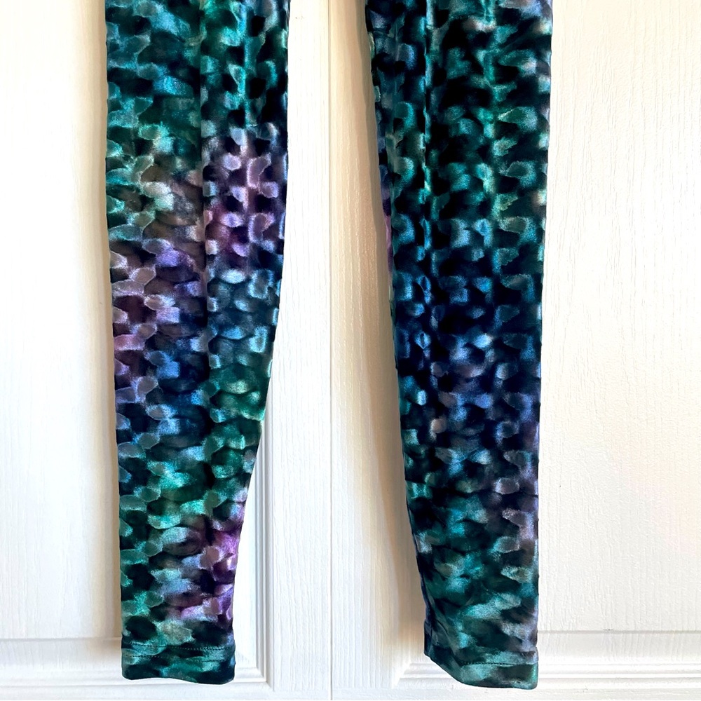 Women’s Fitted Mermaid Velvet Leggings in Blue/Green/Purple - XS - Picture 6 of 6
